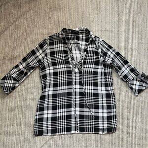 IKY & ME Black and White Plaid Women's Top With Eyelets Size Large